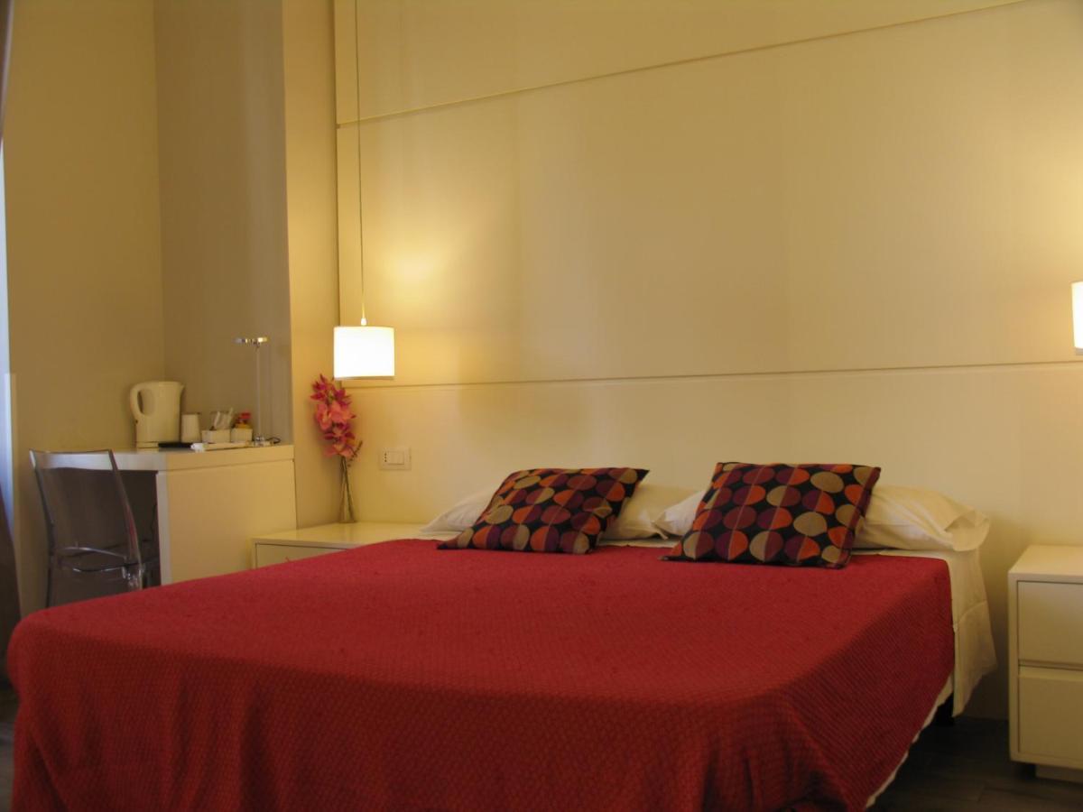 Dea Roma Inn Dış mekan fotoğraf