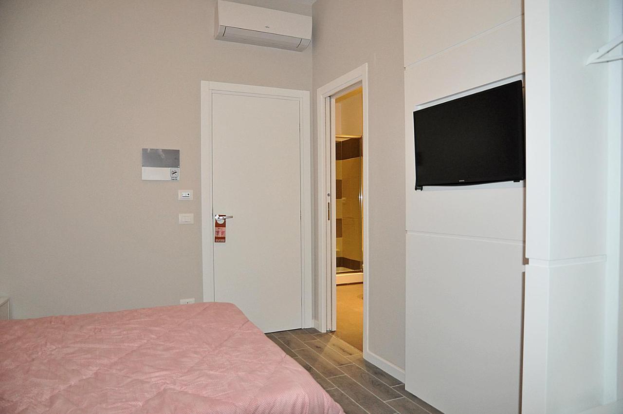 Dea Roma Inn Dış mekan fotoğraf
